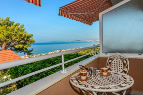  Apartments Intrada  Подстрана